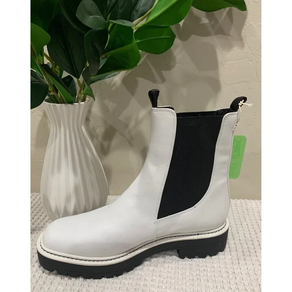 NEW Sam Edelman Laguna Chelsea Boot Size 10